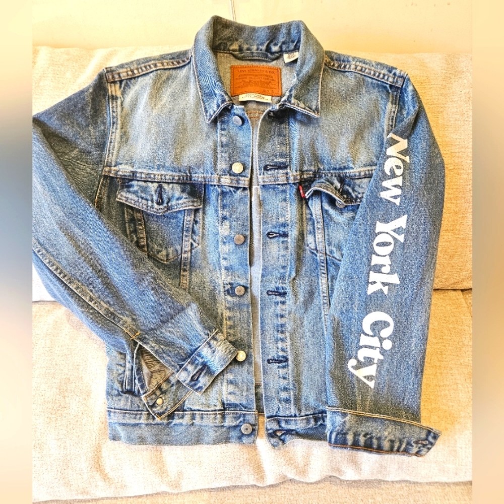 Levi's Blue Denim Jacket with New York City Print Sz S